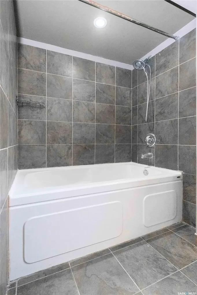 1077 Broder Street Regina SK S4N 3P8