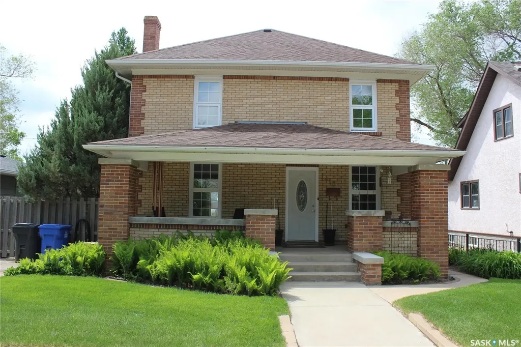 1418 2nd Street Estevan SK S4A 0M6