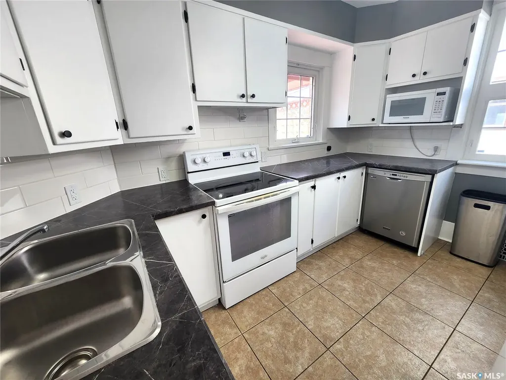 1418 2nd Street Estevan SK S4A 0M6