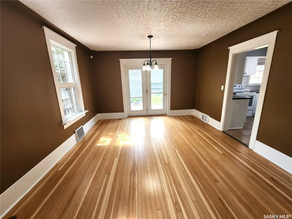 1418 2nd Street Estevan SK S4A 0M6