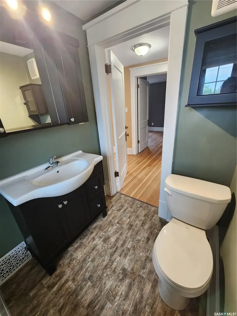 1418 2nd Street Estevan SK S4A 0M6