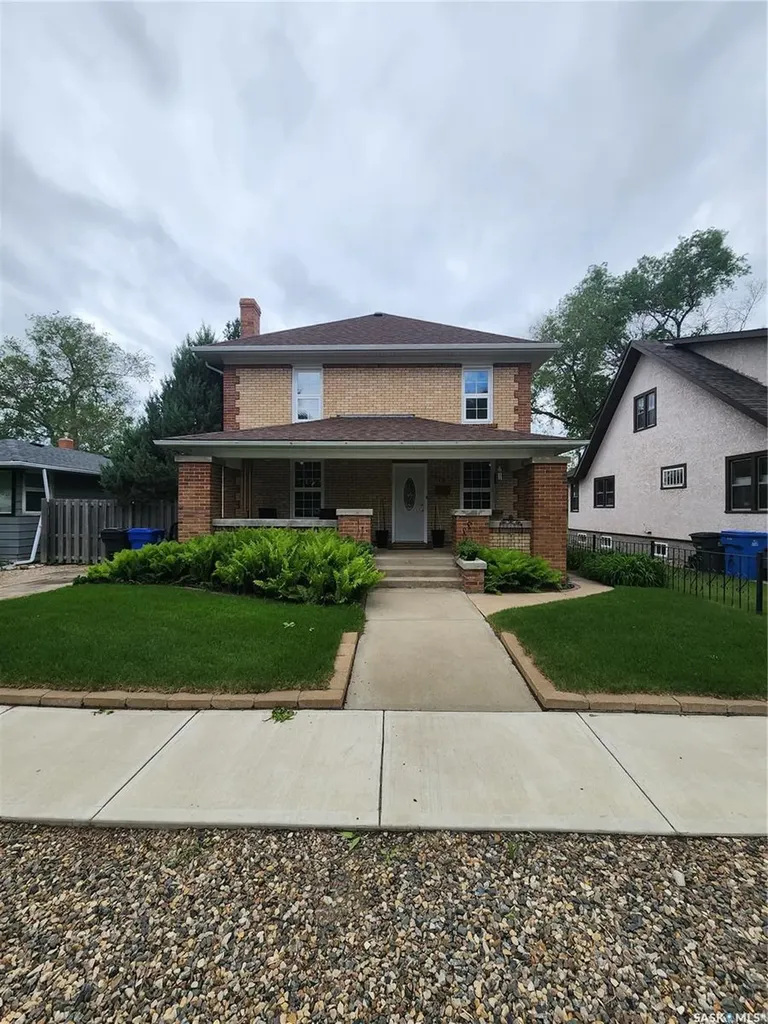 1418 2nd Street Estevan SK S4A 0M6