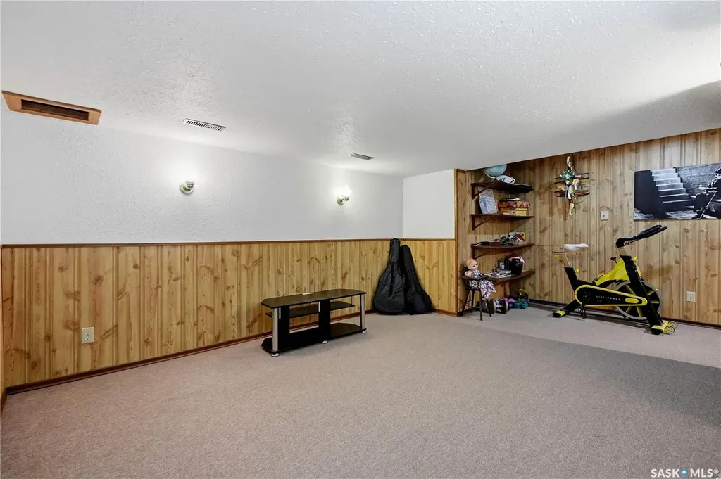 2447 Swayze Crescent Regina SK S4V 1A4