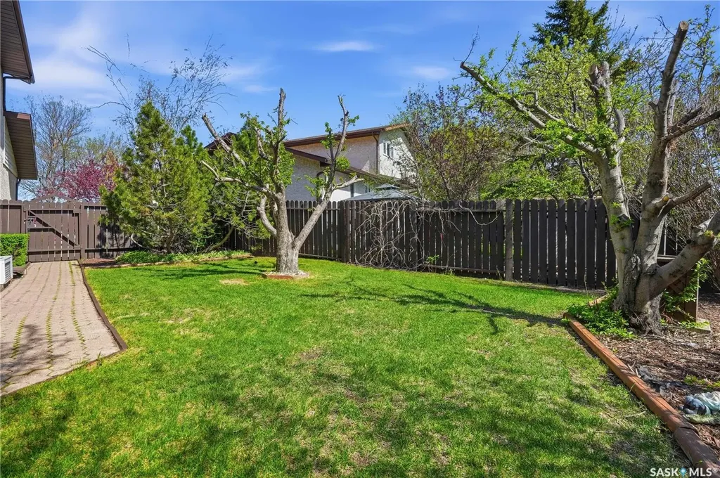 2447 Swayze Crescent Regina SK S4V 1A4