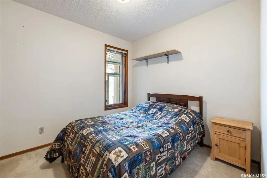 287 Rogers Road Regina SK S4S 7C5