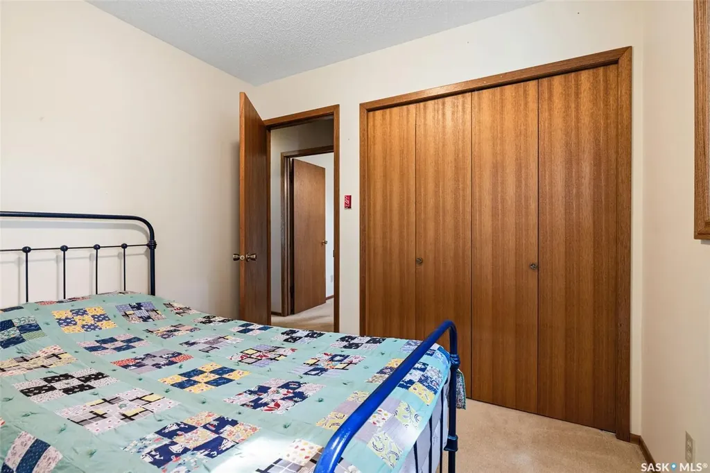 287 Rogers Road Regina SK S4S 7C5