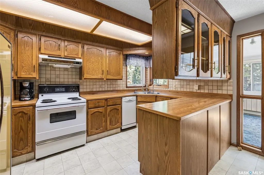 287 Rogers Road Regina SK S4S 7C5
