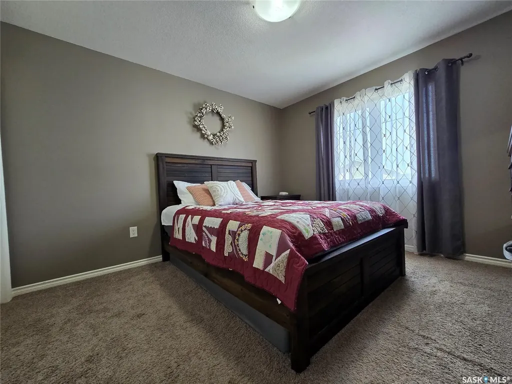 610 Barber Crescent Weyburn SK S4H 0M9