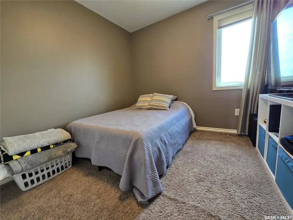 610 Barber Crescent Weyburn SK S4H 0M9
