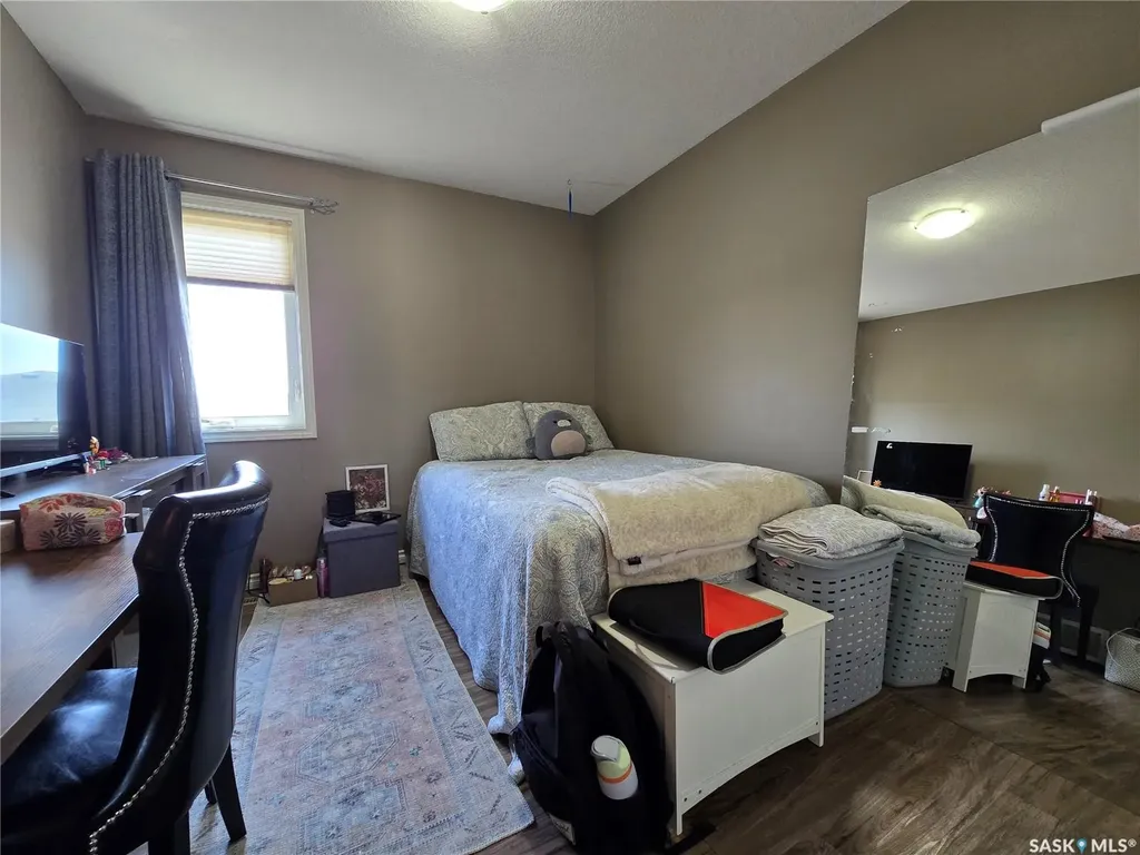 610 Barber Crescent Weyburn SK S4H 0M9