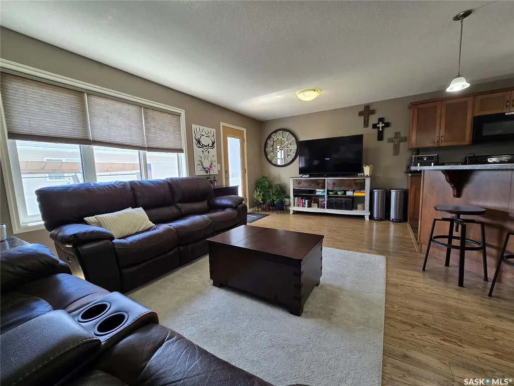 610 Barber Crescent Weyburn SK S4H 0M9