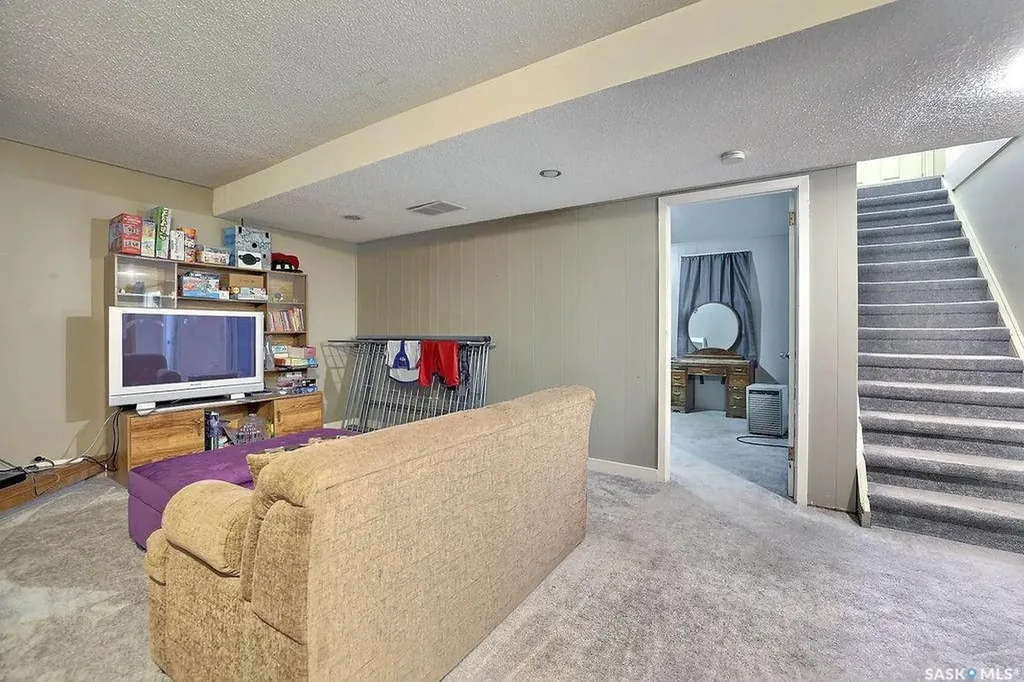 170 Elgin Crescent Lumsden SK S0G 3C0
