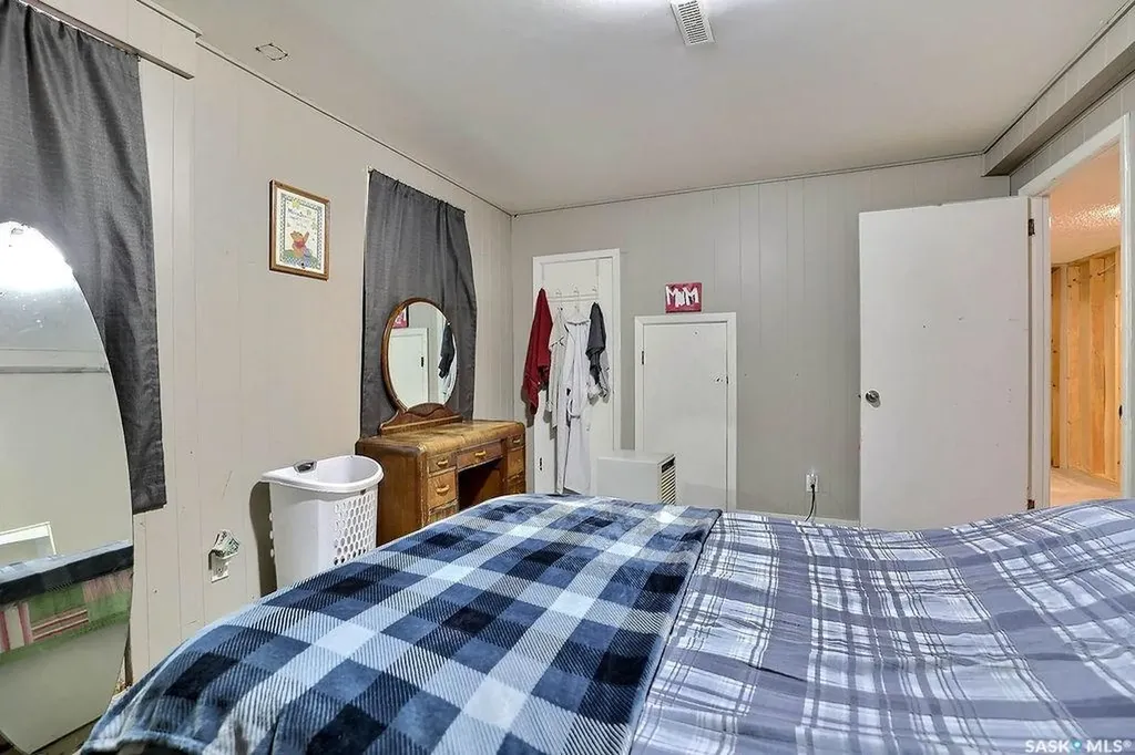 170 Elgin Crescent Lumsden SK S0G 3C0