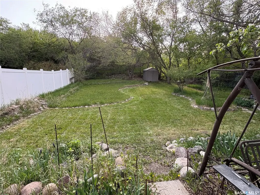 170 Elgin Crescent Lumsden SK S0G 3C0