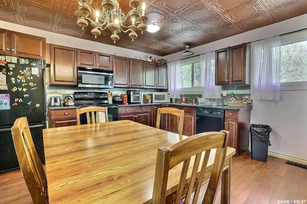 170 Elgin Crescent Lumsden SK S0G 3C0