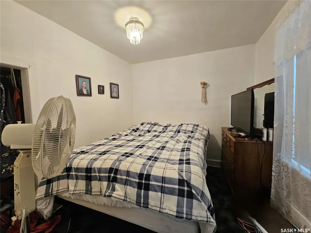 682 101st Street North Battleford SK S9A 0Y8