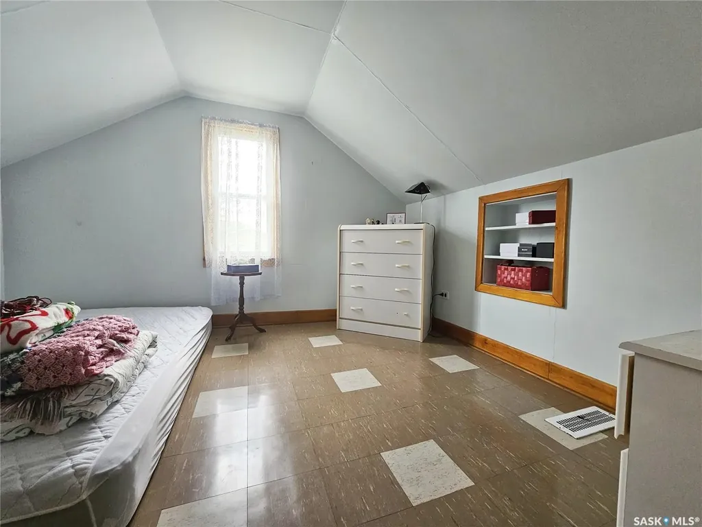 682 101st Street North Battleford SK S9A 0Y8