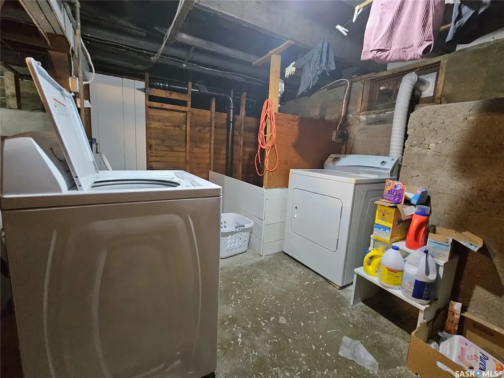 682 101st Street North Battleford SK S9A 0Y8