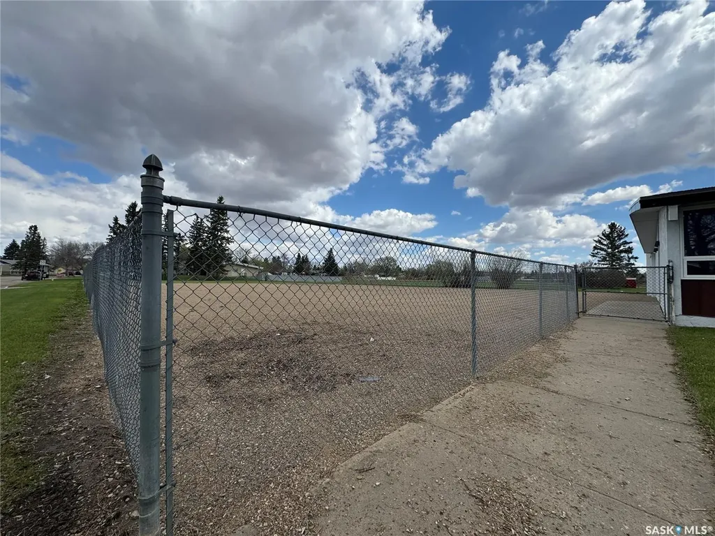 2000 102nd Street North Battleford SK S9A 1H8