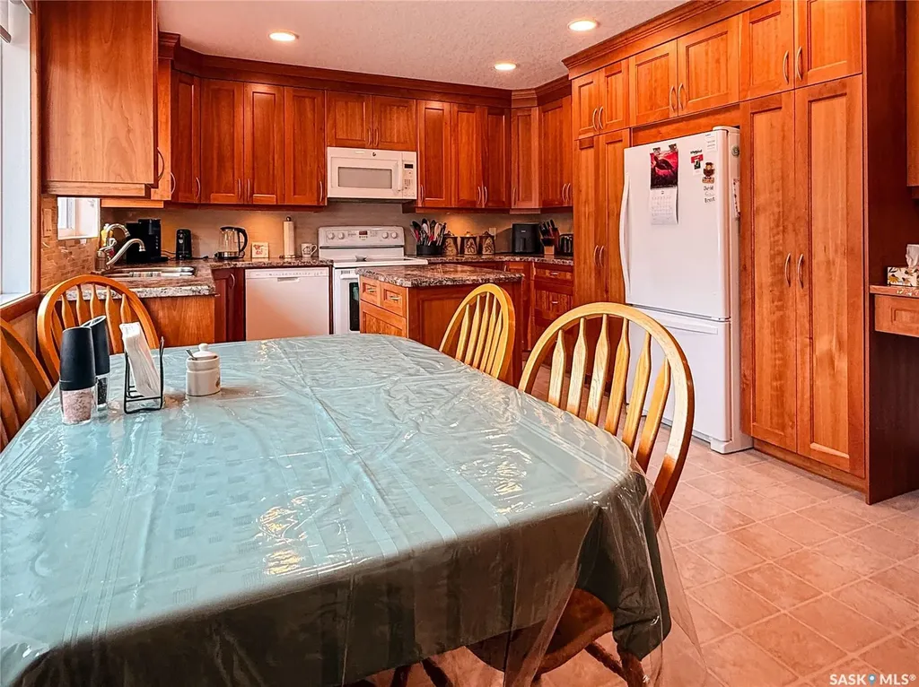 95 Pappas Crescent Regina SK S4R 7G7