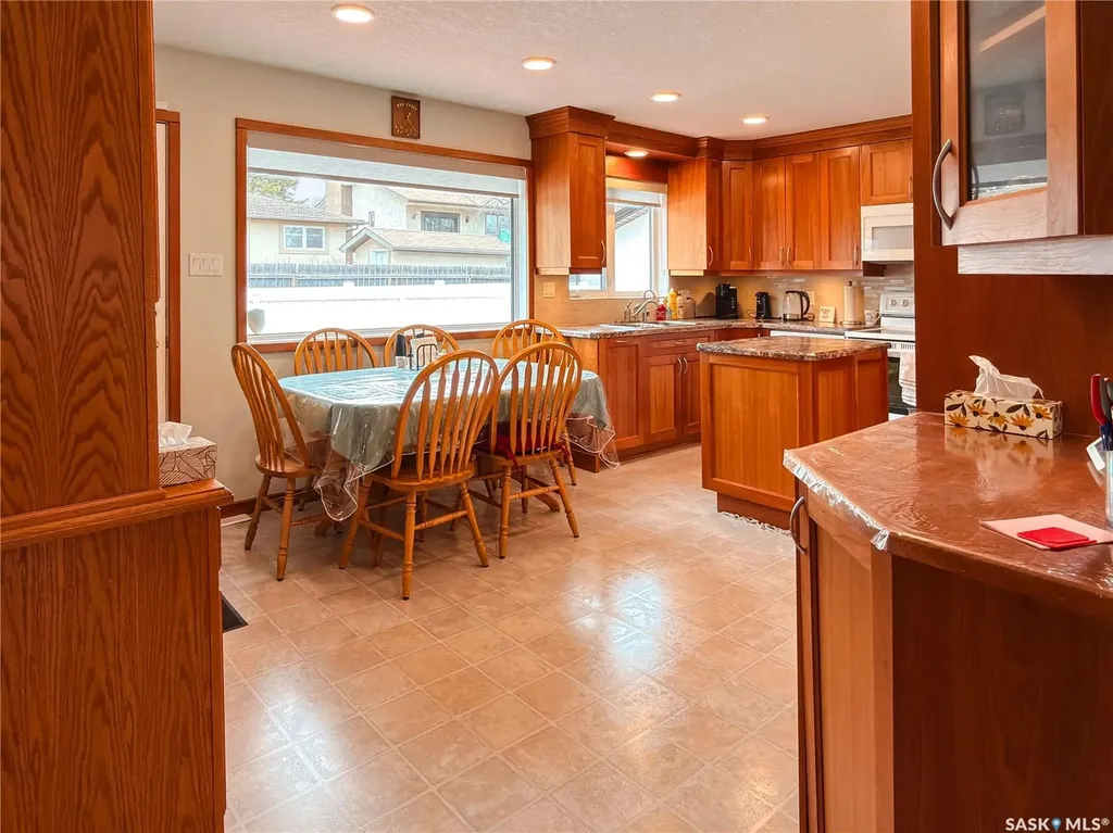 95 Pappas Crescent Regina SK S4R 7G7