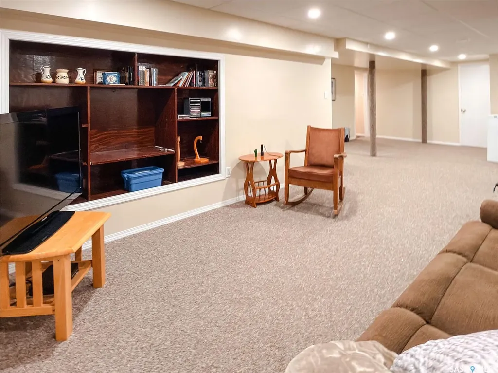 95 Pappas Crescent Regina SK S4R 7G7