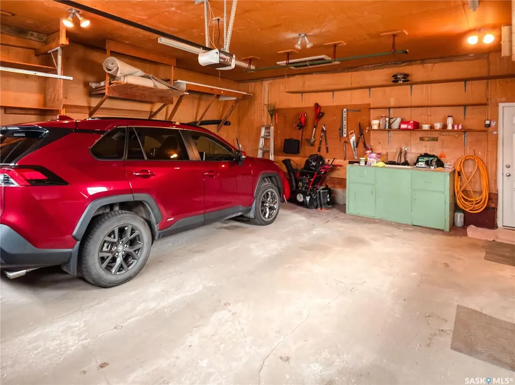 95 Pappas Crescent Regina SK S4R 7G7
