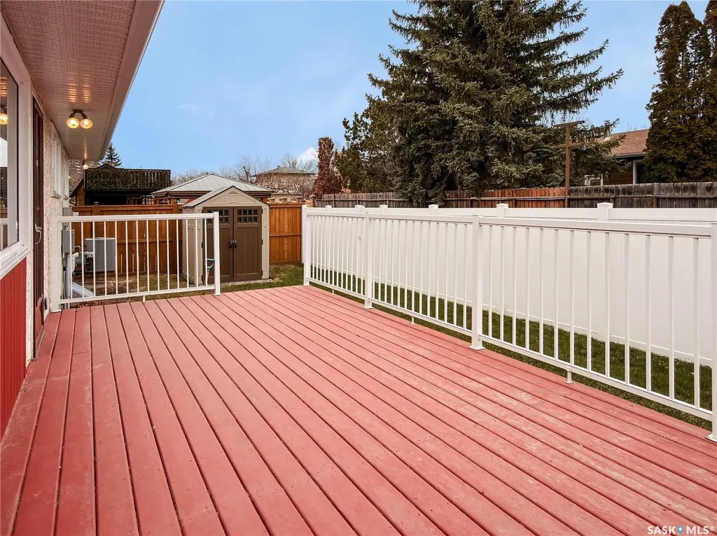 95 Pappas Crescent Regina SK S4R 7G7