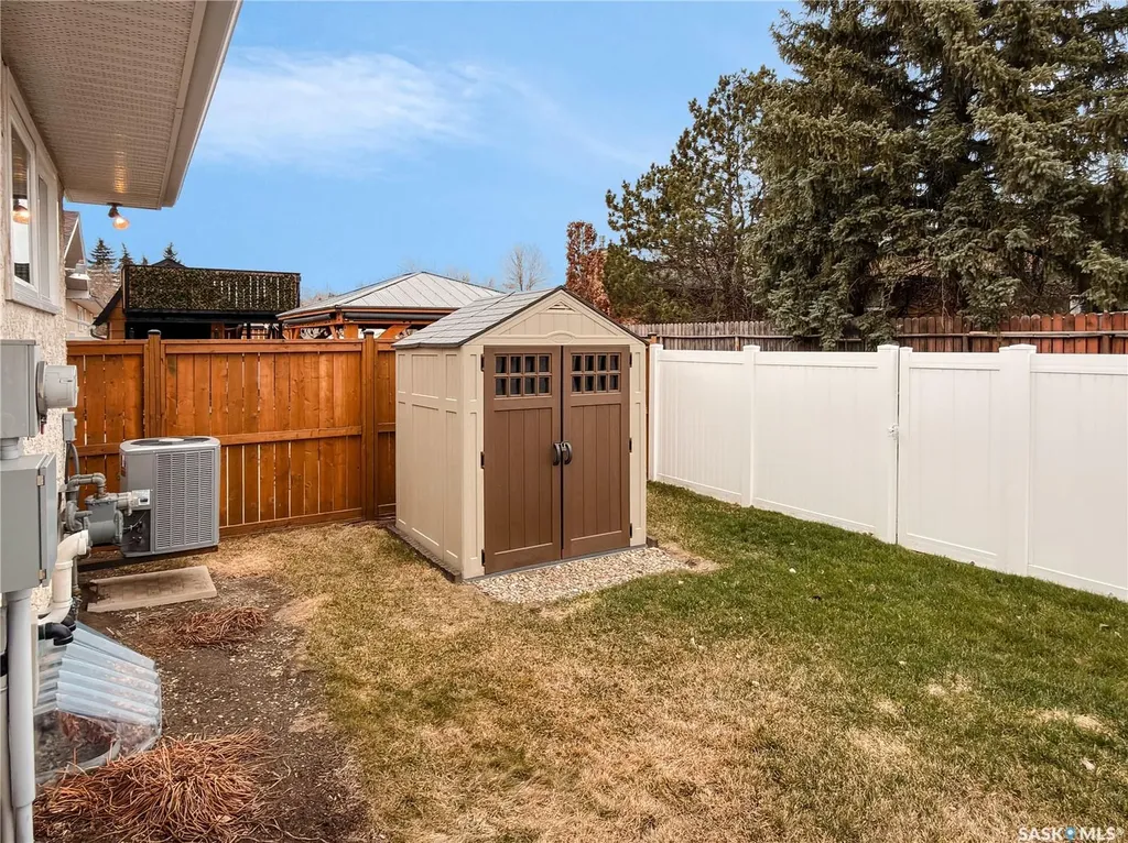 95 Pappas Crescent Regina SK S4R 7G7