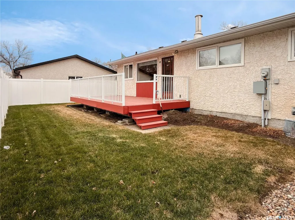 95 Pappas Crescent Regina SK S4R 7G7