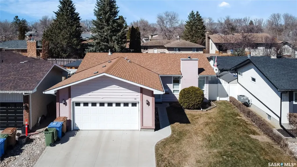 95 Pappas Crescent Regina SK S4R 7G7