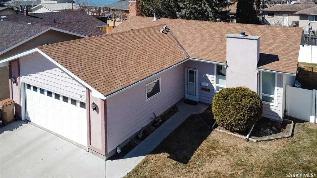 95 Pappas Crescent Regina SK S4R 7G7