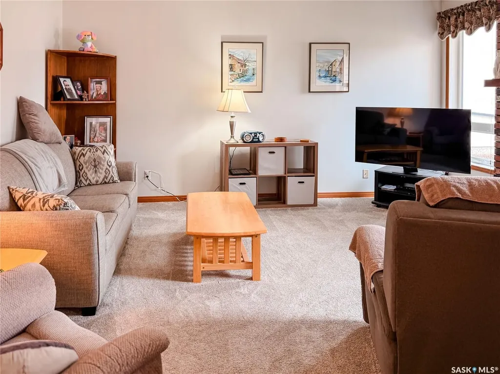 95 Pappas Crescent Regina SK S4R 7G7