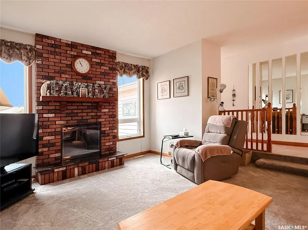 95 Pappas Crescent Regina SK S4R 7G7