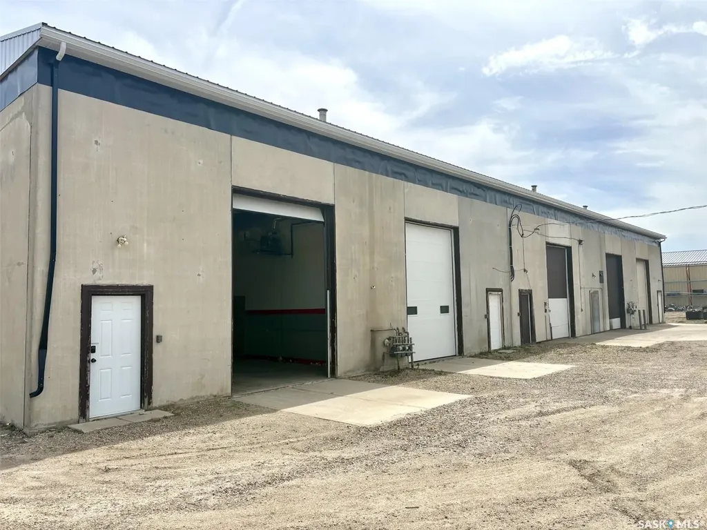 372 Fifth Avenue N Yorkton SK S3N 1B5
