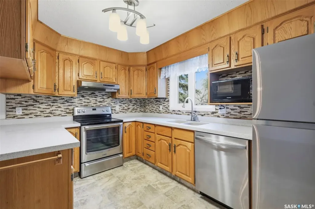 3120 Louise Street Saskatoon SK S7J 3L8