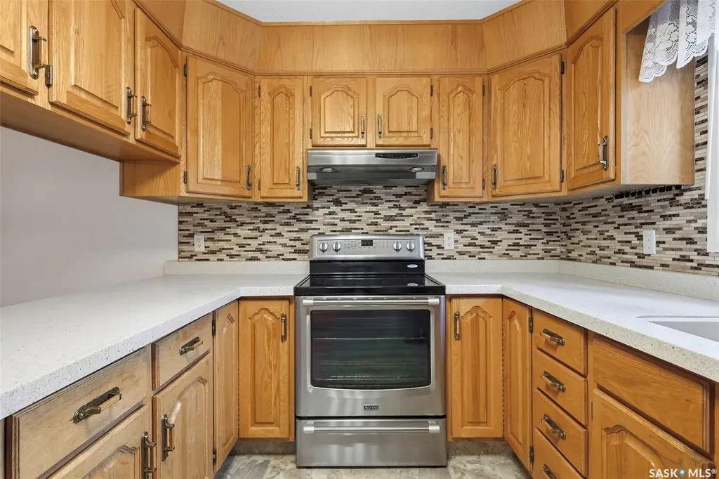 3120 Louise Street Saskatoon SK S7J 3L8