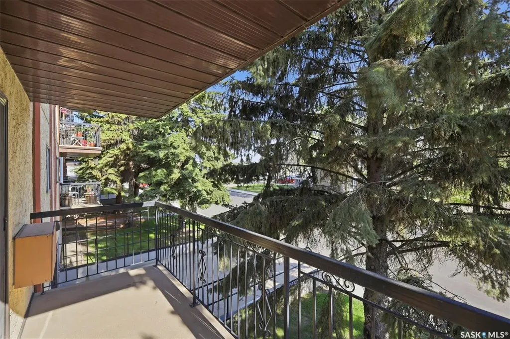 3120 Louise Street Saskatoon SK S7J 3L8