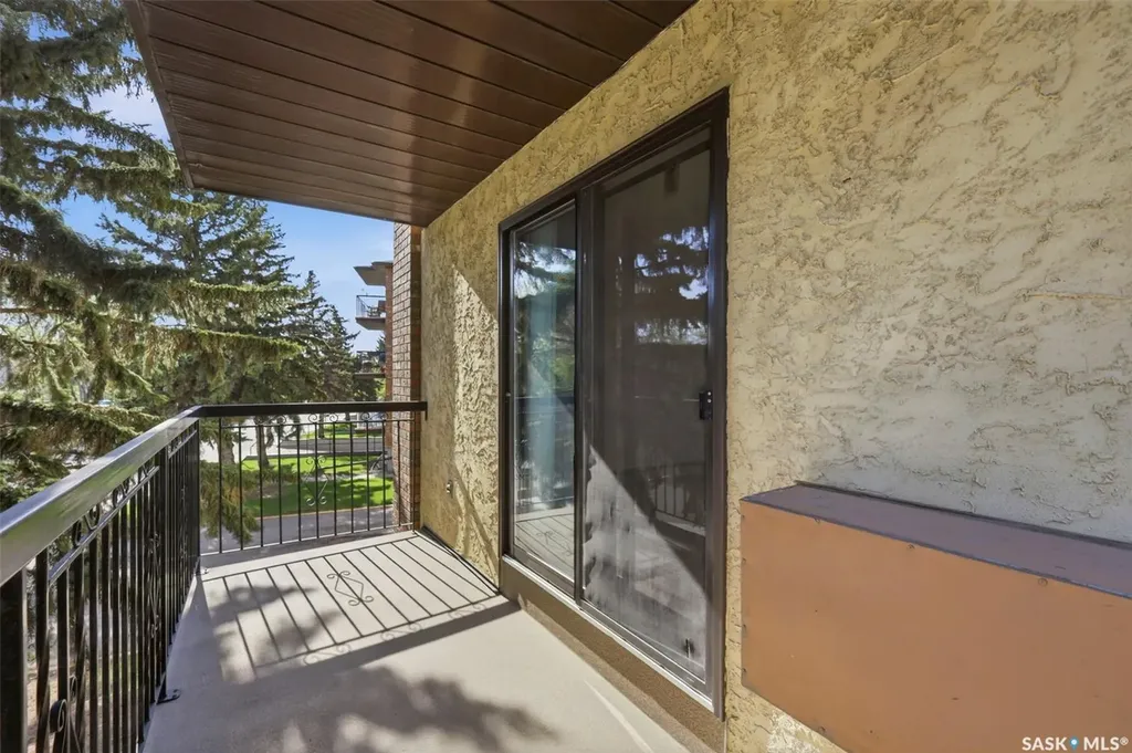 3120 Louise Street Saskatoon SK S7J 3L8