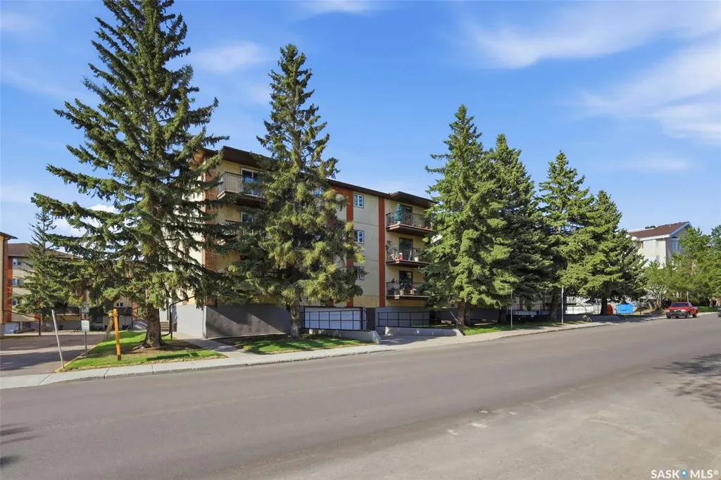 3120 Louise Street Saskatoon SK S7J 3L8