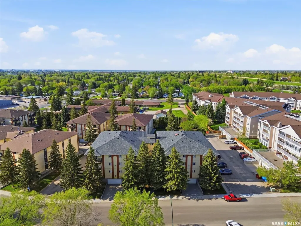 3120 Louise Street Saskatoon SK S7J 3L8