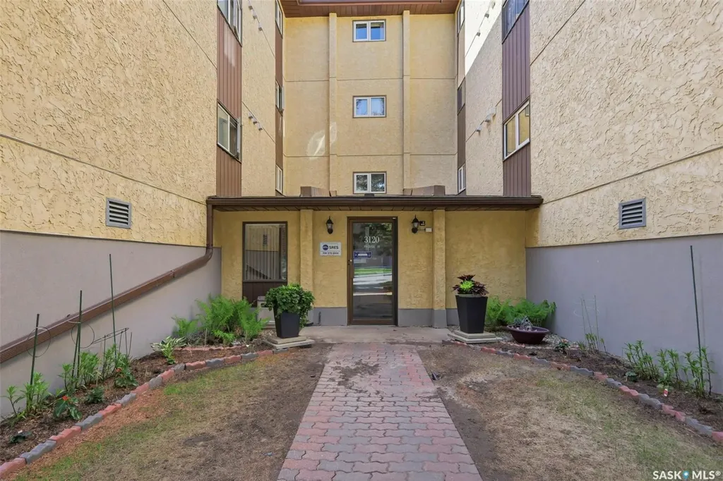 3120 Louise Street Saskatoon SK S7J 3L8