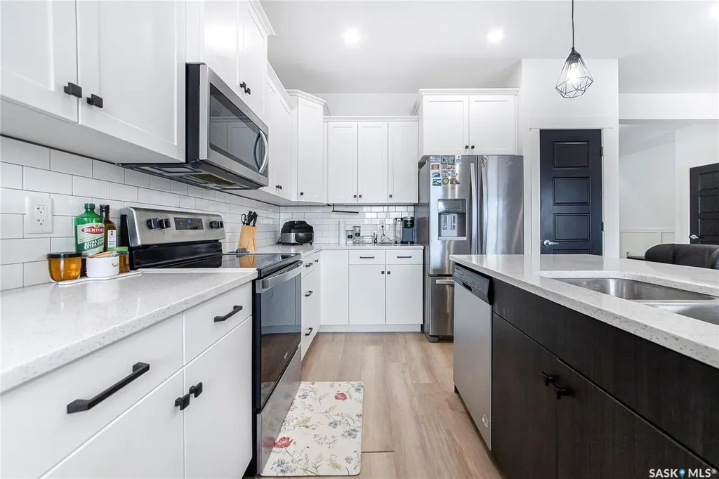 3220 11th Street W Saskatoon SK S7M 5M4