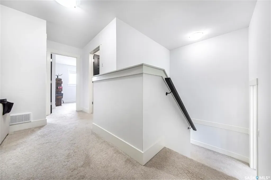 3220 11th Street W Saskatoon SK S7M 5M4