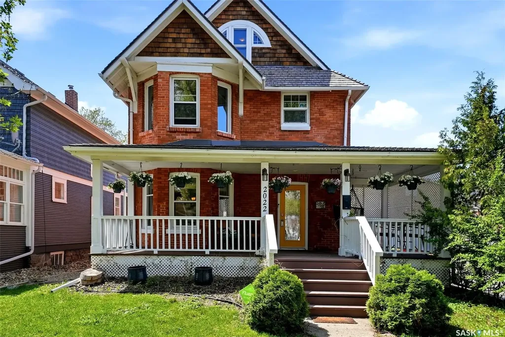 2022 Retallack Street Regina SK S4T 2K2