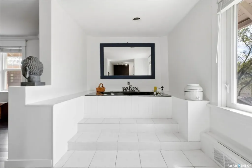 2022 Retallack Street Regina SK S4T 2K2
