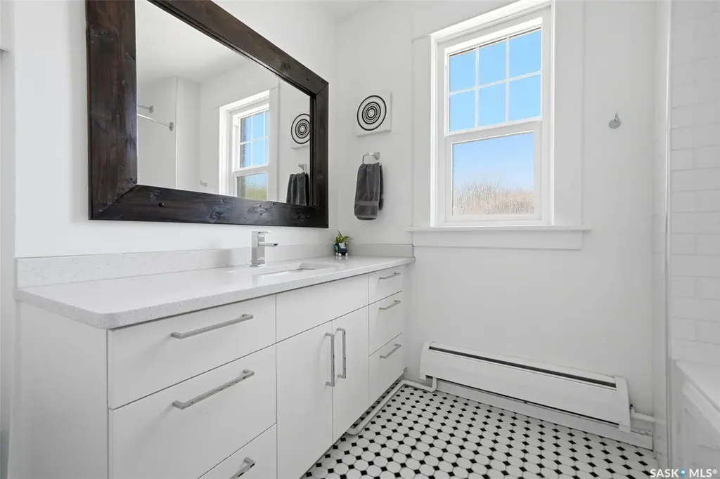 2022 Retallack Street Regina SK S4T 2K2