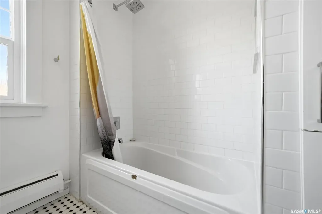 2022 Retallack Street Regina SK S4T 2K2