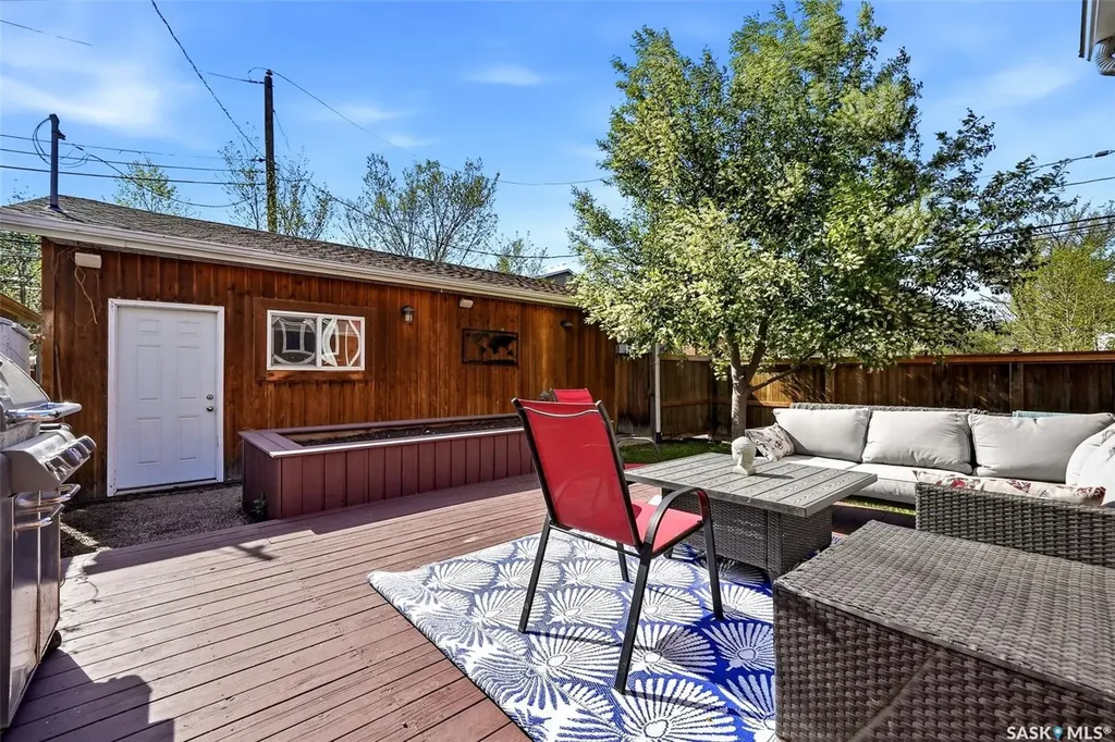 2022 Retallack Street Regina SK S4T 2K2