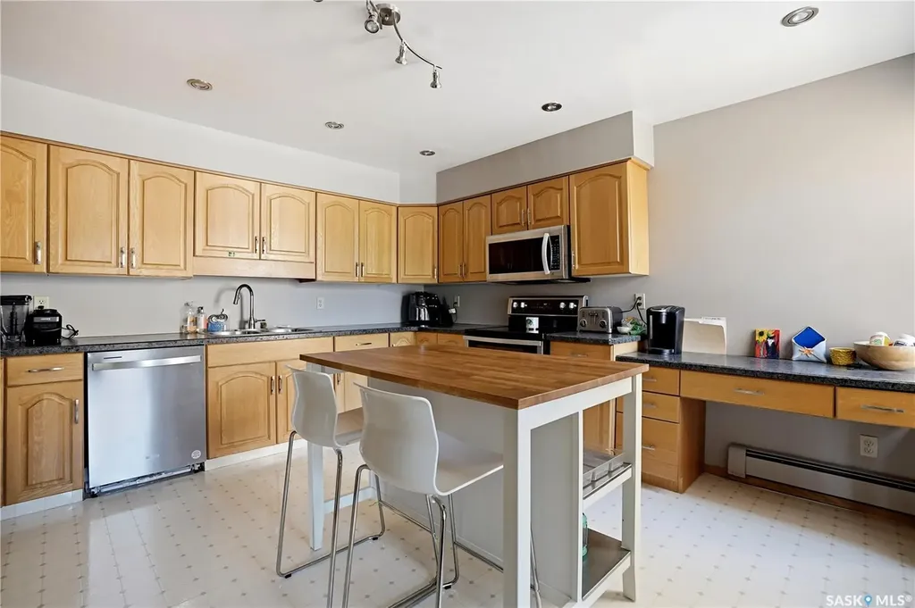 2315 Cornwall Street Regina SK S4P 2L4